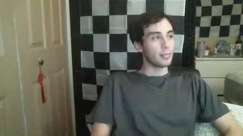 Snapshot of ezra_naamah chatting on February 25, 2025, 1:30 am Ezra Naamah online show from February 25, 2025, 1:30 am