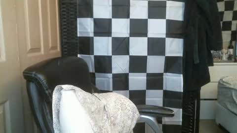 Snapshot of ezra_naamah chatting on February 27, 2025, 11:04 pm Ezra Naamah online show from February 27, 2025, 11:04 pm