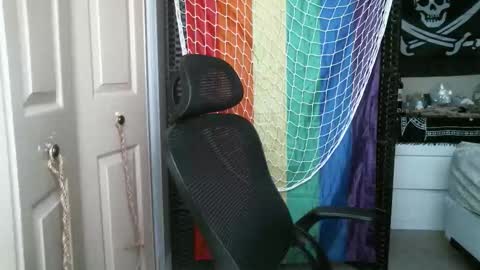 Ezra Naamah online show from March 3, 2026, 8:04 pm