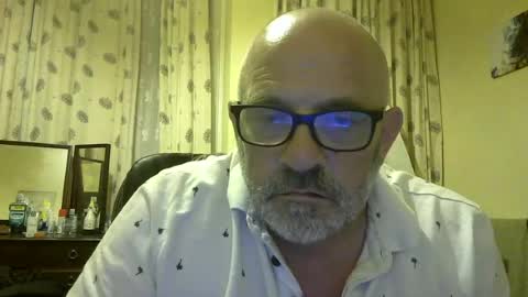 Snapshot of f1zzeek chatting on June 23, 2026, 11:58 pm f1zzeek online show from June 23, 2026, 11:58 pm