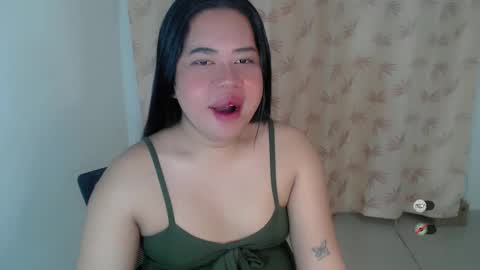 Snapshot of f3ckdollucy chatting on December 9, 2024, 2:56 am yanna online show from December 9, 2024, 2:56 am