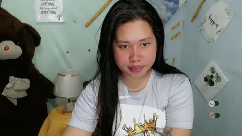 Snapshot of f3ckdollucy chatting on February 7, 2025, 12:28 pm yanna online show from February 7, 2025, 12:28 pm