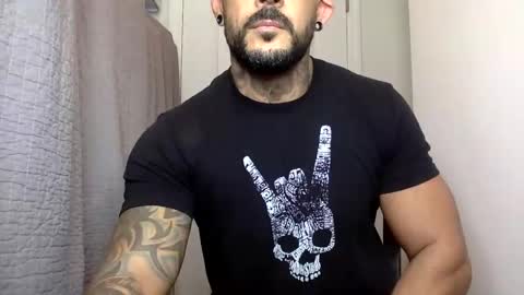 Fabianelgalan online show from February 2, 2025, 4:05 am