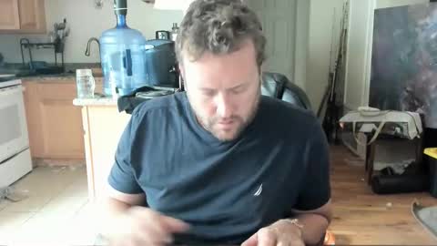 Snapshot of facedaddy chatting on November 16, 2025, 4:56 pm Hungwun online show from November 16, 2025, 4:56 pm