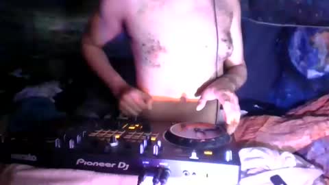Snapshot of fadeyisteven32 chatting on August 9, 2026, 9:42 pm fadeyisteven32 online show from August 9, 2026, 9:42 pm