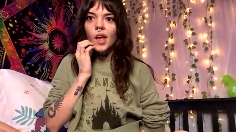 Faerie 3 online show from September 24, 2025, 11:41 pm