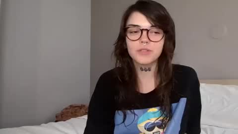 Faerie 3 online show from April 16, 2026, 9:39 pm