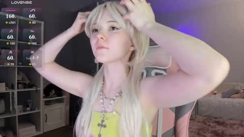 Snapshot of fairy_casey chatting on April 29, 2026, 9:32 pm fairy_casey online show from April 29, 2026, 9:32 pm
