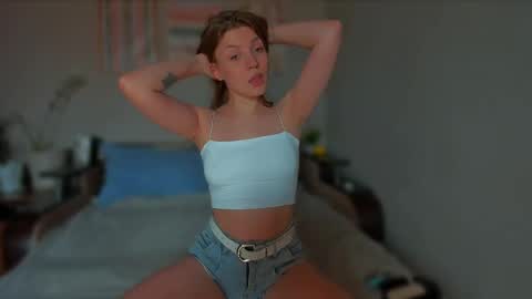 fairy_lele online show from February 18, 2025, 8:59 am