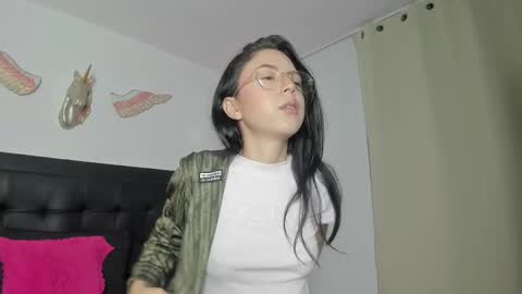 Natalye online show from March 14, 2026, 2:50 am