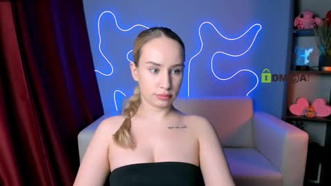 Viola online show from November 2, 2025, 8:22 pm