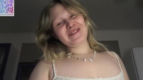 Snapshot of fairydreams_ chatting on March 12, 2025, 6:11 pm Arisha online show from March 12, 2025, 6:11 pm