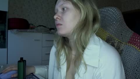 Snapshot of fairydreams_ chatting on December 4, 2025, 12:03 pm Arisha online show from December 4, 2025, 12:03 pm