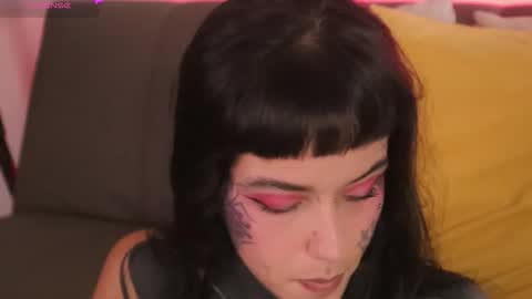 Snapshot of fairyflexxx chatting on January 17, 2026, 10:24 pm Fairy online show from January 17, 2026, 10:24 pm