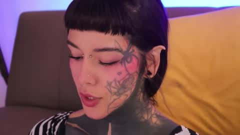 Snapshot of fairyflexxx chatting on February 18, 2026, 5:09 pm Fairy online show from February 18, 2026, 5:09 pm