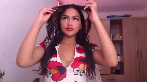 Snapshot of fairylatin chatting on December 25, 2024, 3:17 pm fairylatin online show from December 25, 2024, 3:17 pm