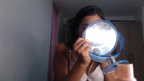 Snapshot of fairylatin chatting on January 1, 2025, 11:05 am fairylatin online show from January 1, 2025, 11:05 am