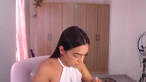 Snapshot of fairylatin chatting on February 4, 2025, 6:49 pm fairylatin online show from February 4, 2025, 6:49 pm