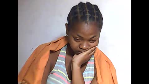 falielyse online show from September 13, 2025, 5:07 am