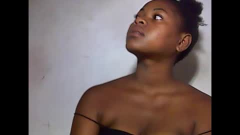 falielyse online show from September 14, 2025, 12:37 pm