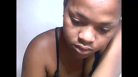 falielyse online show from September 18, 2025, 11:23 am