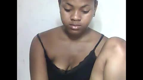 falielyse online show from September 18, 2025, 11:29 pm