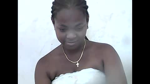 falielyse online show from October 16, 2025, 8:04 am