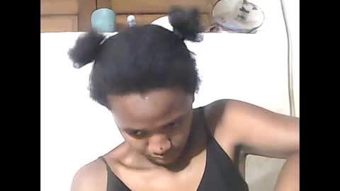 falielyse online show from October 26, 2025, 7:53 pm