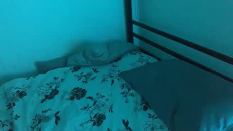 Snapshot of fallen_angel927 chatting on February 13, 2025, 12:46 am fallen_angel927 online show from February 13, 2025, 12:46 am