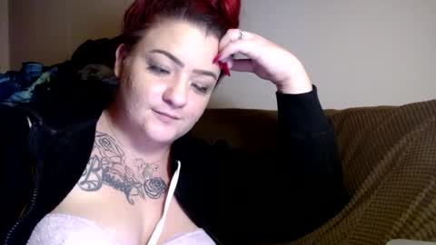 Snapshot of fallen_jezabel chatting on January 12, 2025, 8:57 am fallen_jezabel online show from January 12, 2025, 8:57 am