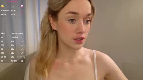 fancyamelia online show from October 25, 2025, 1:07 pm