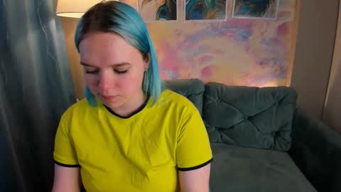 Bella online show from December 15, 2025, 8:18 am