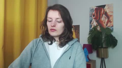 Nadine online show from October 1, 2025, 4:40 am