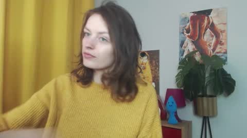 Nadine online show from October 6, 2025, 4:43 am