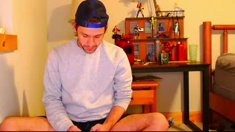 Fan Friction online show from December 20, 2024, 1:25 am