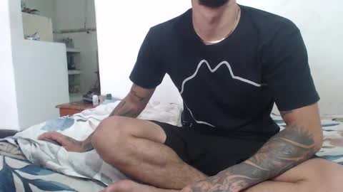 fantasieshotcouple online show from October 8, 2025, 6:05 pm