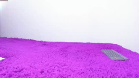 Ale online show from September 15, 2025, 7:25 pm