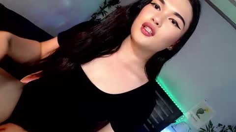 DANIELLA - DONT FORGET TO GIVE ME A THUMBSU UP online show from March 9, 2025, 12:20 pm