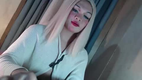 DANIELLA - DONT FORGET TO GIVE ME A THUMBSU UP online show from March 10, 2026, 12:10 pm