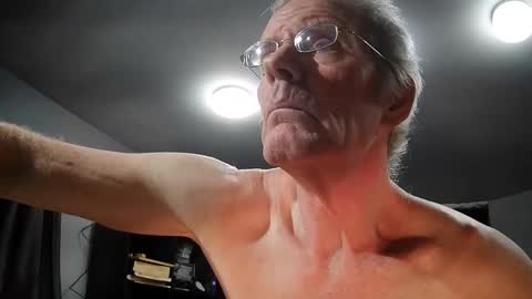 fantasyresort online show from January 8, 2025, 3:51 am