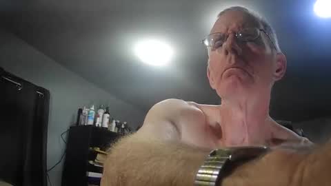 fantasyresort online show from April 8, 2026, 3:06 am