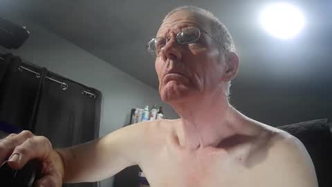 fantasyresort online show from April 11, 2026, 3:22 am