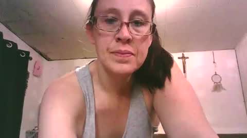 Snapshot of fapqueenc17 chatting on February 20, 2026, 5:15 am Scarlett online show from February 20, 2026, 5:15 am