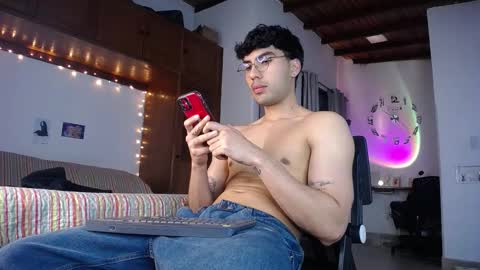 farid_24 online show from March 23, 2026, 3:21 am