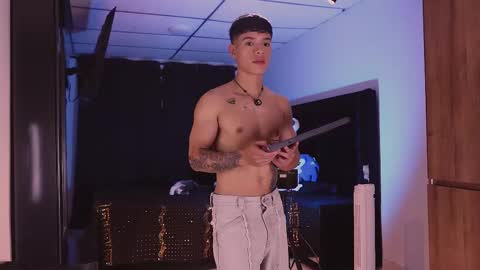 farid_jake_ online show from October 19, 2025, 10:54 pm