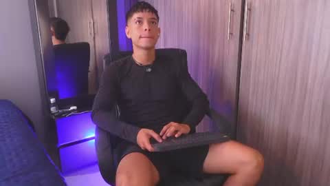 Snapshot of farid_jake_ chatting on June 10, 2026, 4:06 pm farid_jake_ online show from June 10, 2026, 4:06 pm