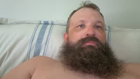 Snapshot of farm2boy chatting on June 16, 2026, 5:15 pm Farm2boy online show from June 16, 2026, 5:15 pm