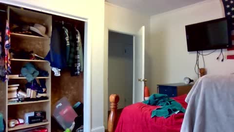 farmboy2398 online show from December 3, 2025, 7:12 pm