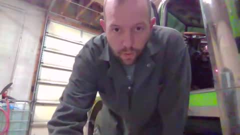 farmboy4720 online show from November 8, 2025, 4:29 pm