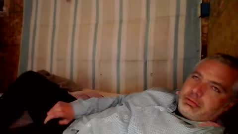 farrisshane1985 online show from February 15, 2026, 8:13 am